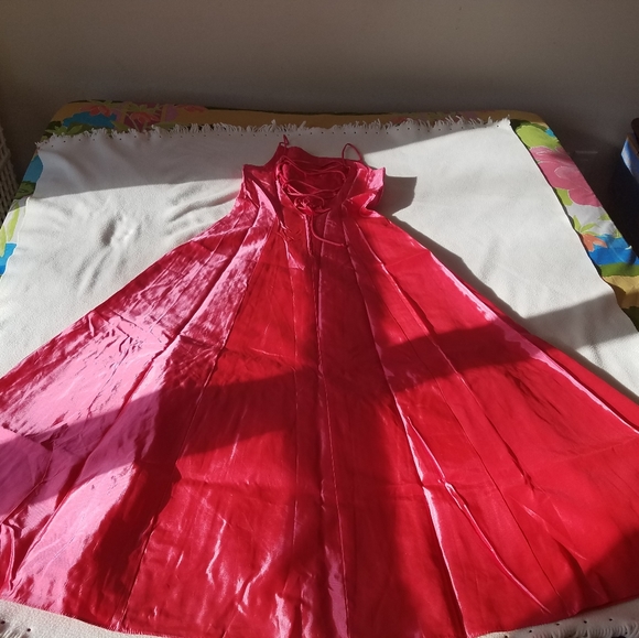 Zum Zum by Niki Livas Spaghetti strap Gown Dress - Picture 14 of 16